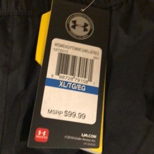 NWT UA Loose Fit Women’s Water & Windproof pants